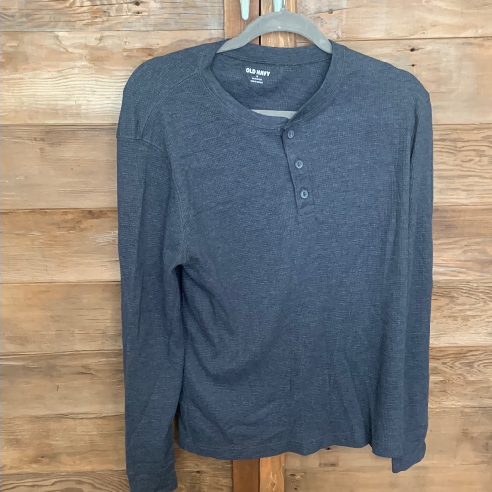 Old Navy Gray Long Sleeve Tee